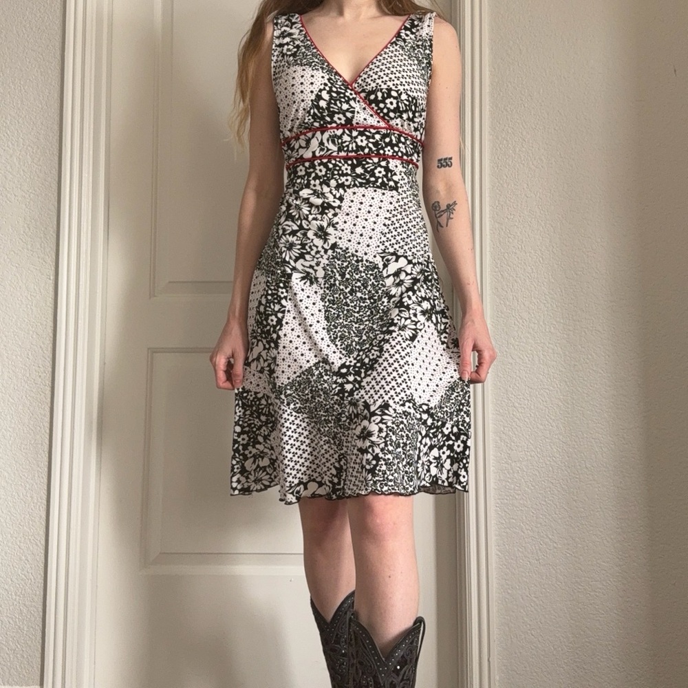 Vintage 90s Floral Print Dress with Red Trim